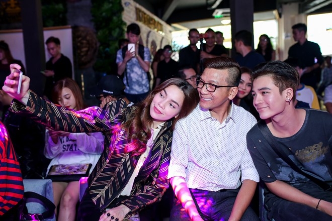Ha Ho noi bat voi cay hang hieu trong su kien hinh anh 4