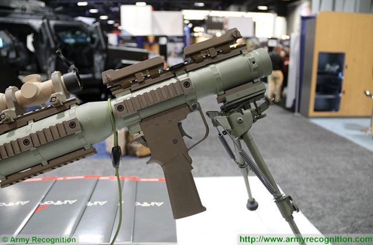 Kinh ngac: Quan doi My dung sung chong tang RPG-7 