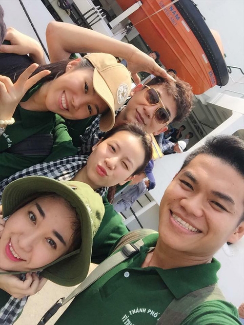 le-phuong-khoe-anh-vui-ve-ben-tinh-cu-tinh-moi-2
