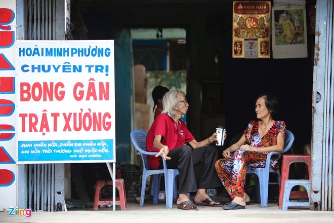 Nguoi ve quang cao kieu co con sot lai o Sai Gon hinh anh 16