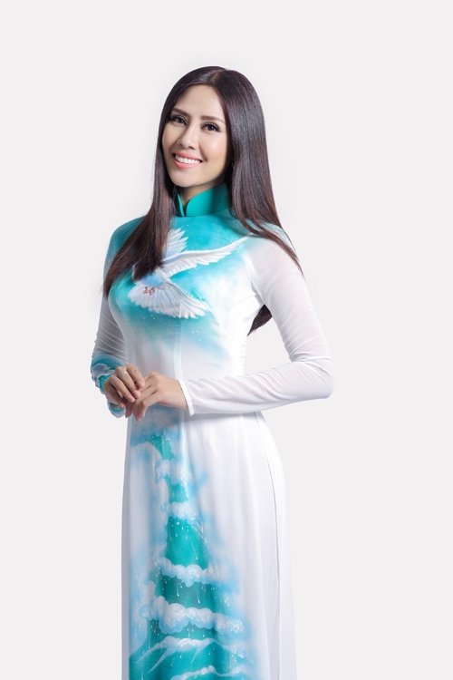 nguyen-thi-loan-sexy-khong-kem-dan-thi-sinh-hoa-hau-hoa-binh-4