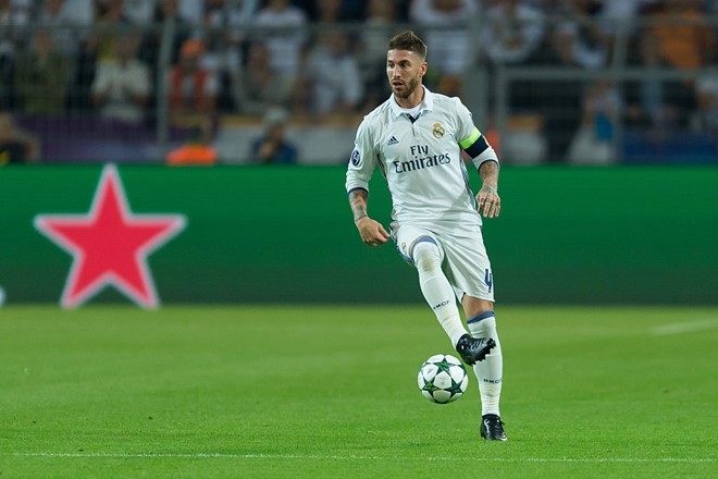 'Virus FIFA' tan pha Real va Barca hinh anh 1