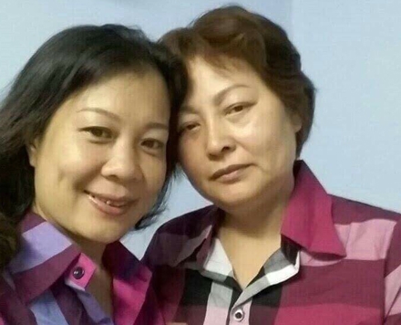  Hai người phụ nữ tuổi U50 tìm thấy tình yêu trong nhau. 