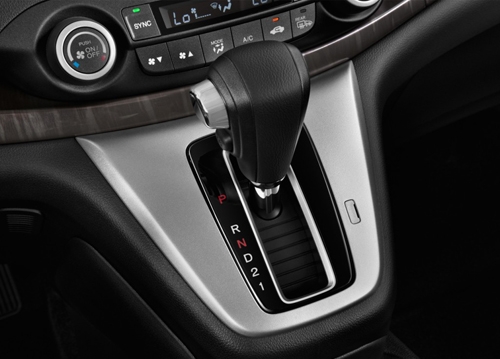 cach-dung-so-tay-tren-xe-so-tu-dong-tai-xe-viet-can-biet-2