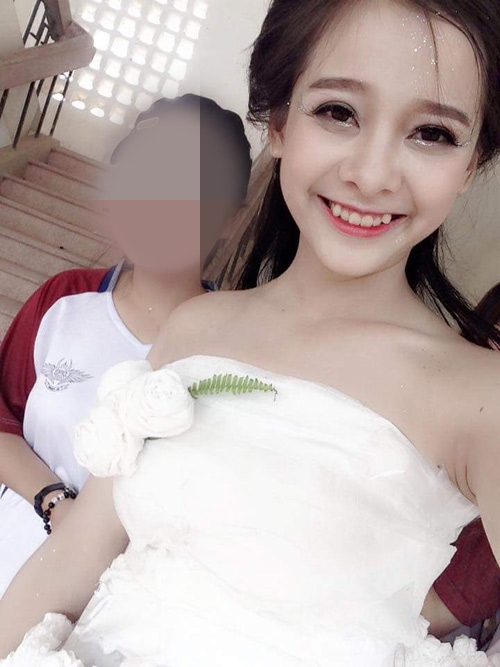 co gai cham dep hut hon voi vay cuoi lam tu giay an hinh anh 1