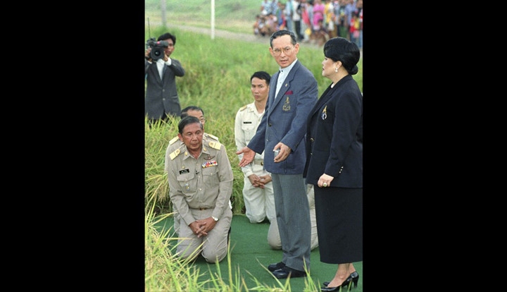 cuoc doi nha vua thai lan bhumibol adulyadej qua anh hinh 10