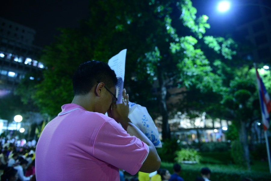 Dan Thai Lan va vat o benh vien cau nguyen cho vua hinh anh 7