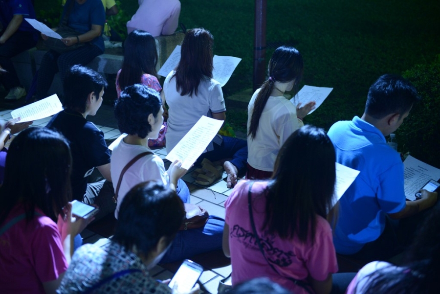Dan Thai Lan va vat o benh vien cau nguyen cho vua hinh anh 10