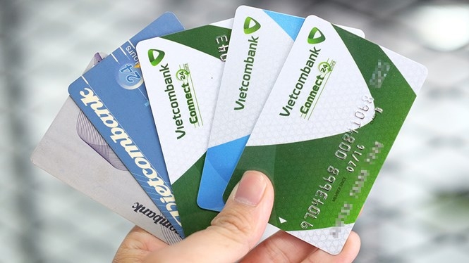 Thẻ Vietcombank của khách hàng bỗng nhiên bị khoá /// Ngọc Thắng 