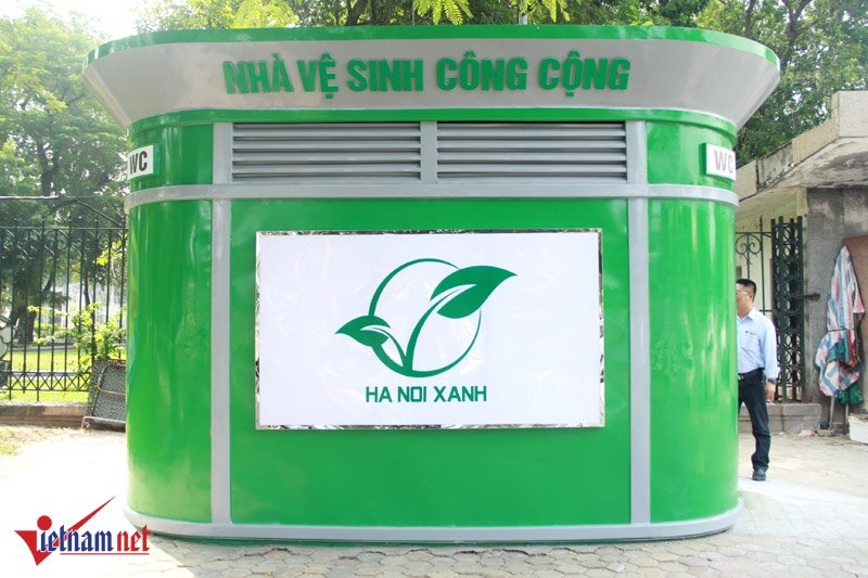 Nhà vệ sinh, nhà vệ sinh công cộng, Chủ tịch, UBND Hà Nội