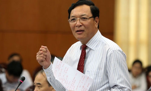 cu-bo-truong-pham-vu-luan-lam-giang-vien-dai-hoc-thuong-mai