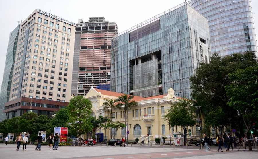 Nhung net kien truc tram tuoi tren pho di bo Nguyen Hue hinh anh 9