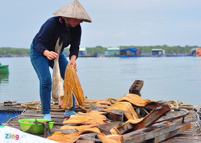 Vu dem ca chet ra quoc lo: Ngu dan phai ban dat tra no hinh anh 9