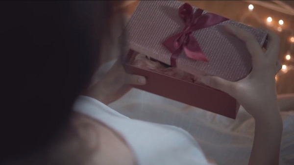 Phụ nữ, đừng để sắp ly hôn mới hiểu hết tình cảm của chồng như cô vợ trẻ này