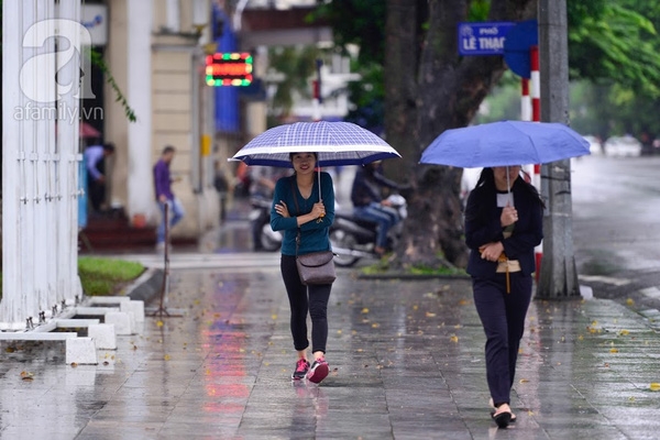 Hà Nội gió mùa về
