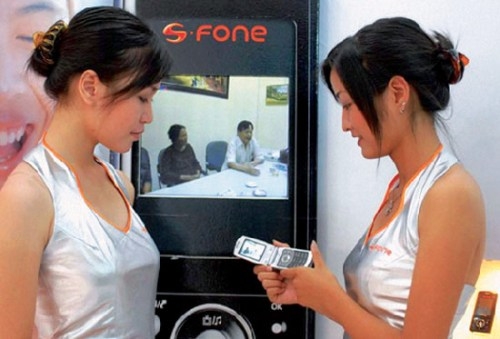 13-nam-kho-khan-chong-chat-cua-mang-di-dong-s-fone