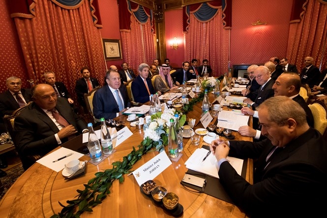 Ngoại trưởng các nước Mỹ, Nga, Iran, Iraq, Ả Rập Xê Út, Thổ Nhĩ Kỳ, Qatar, Jordan và Ai Cập họp bàn về Syria ngày 15.10 /// Reuters