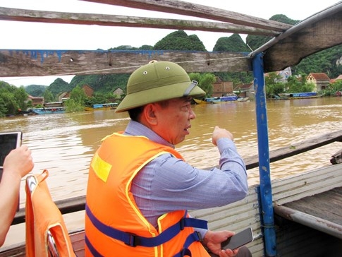 Quốc lộ 7 ở Nghệ An ngập sâu, giao thông tê liệt - ảnh 7