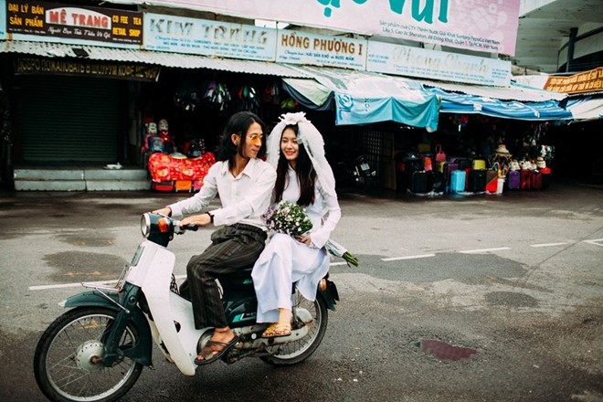 Bo anh cuoi phong cach hoai co cua cap 9X Khanh Hoa hinh anh 3