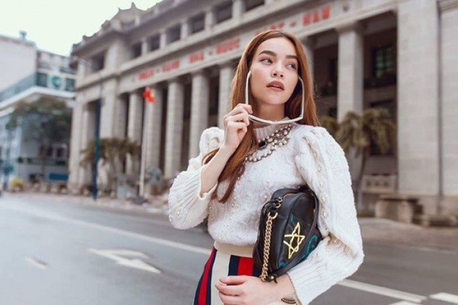 Ha Ho ap dao loat sao Viet ve phong cach thoi trang hinh anh 2