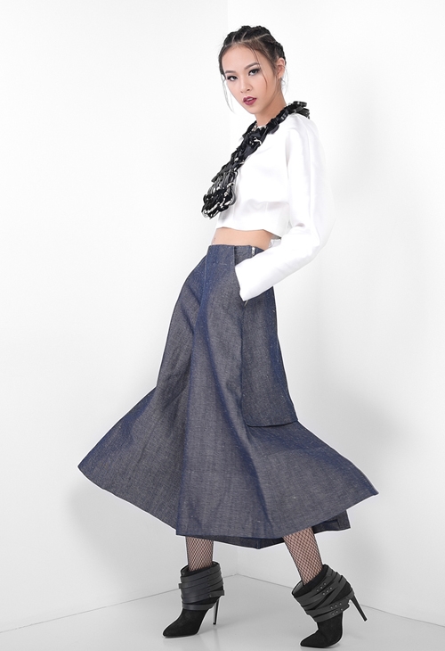 phi-phuong-anh-de-nguc-tran-sau-lop-ao-da-khoet-tao-bao-5