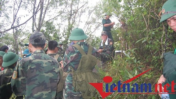 hiện trường máy bay rơi, rơi máy bay, máy bay rơi, máy bay trực thăng, máy bay quân sự