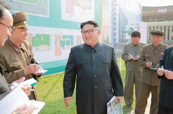 kim jong-un tai xuat sau 11 ngay “mat tich” bi an hinh anh 1
