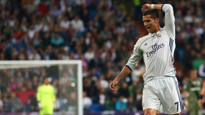 ​Ronaldo tịt ngòi, Real vẫn thắng đậm Legia Warszawa