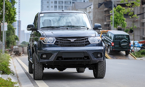 uaz-pickup-ban-tai-nga-dau-tien-ve-viet-nam-gia-tren-500-trieu-page-2