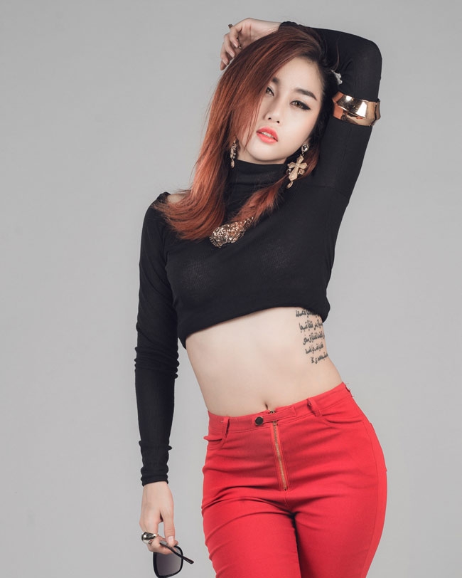 ve dep nong bong cua dj 