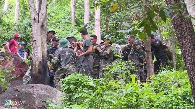 30 gio bang rung tim may bay truc thang roi o Ba Ria hinh anh 15
