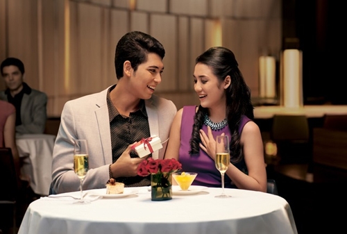 day moi chinh la mon qua 'khong co doi thu' chong tang vo ngay 20-10 - 2