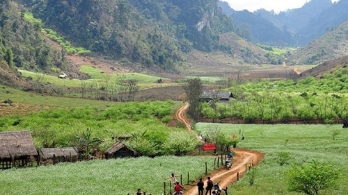Bản Áng - nơi lưu giữ nhiều nét văn hóa đặc sắc.