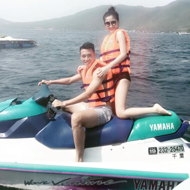 Tuyen thu Viet Nam mua qua tu Han Quoc tang ban gai hinh anh 5