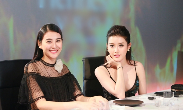 van-mai-huong-ngo-lo-ban-trai-cu-tai-su-kien-9