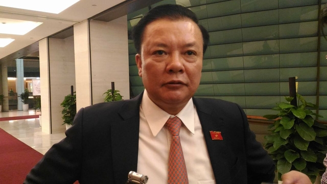  Bộ trưởng Đinh Tiến Dũng: Khoán kinh phí sử dụng xe công, các Thứ trưởng của Bộ rất vui vẻ, thoải mái 