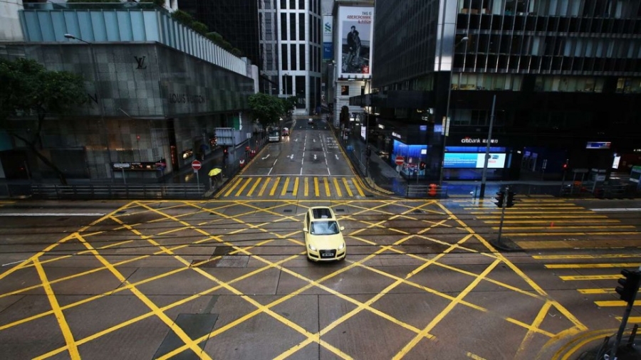 Hồng Kông dừng mọi hoạt động, đối phó bão Haima - 2