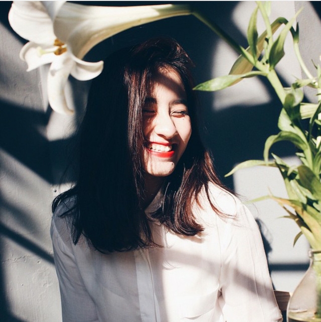  Đào Việt Nhật Mỹ sở hữu nụ cười “tỏa nắng” thu hút người đối diện và gương mặt lai Tây xinh đẹp. 