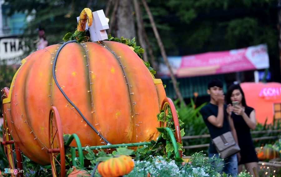 Vuon bi ngo dam chat Halloween o Sai Gon hinh anh 8