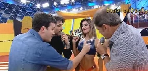 nong nguoi voi gameshow tim chu tren co the mau nu sexy hinh anh 3