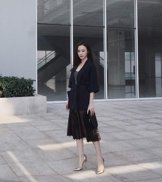 Cach mac vay xep ly mua thu dong cua sao Viet va Hollywood hinh anh 4