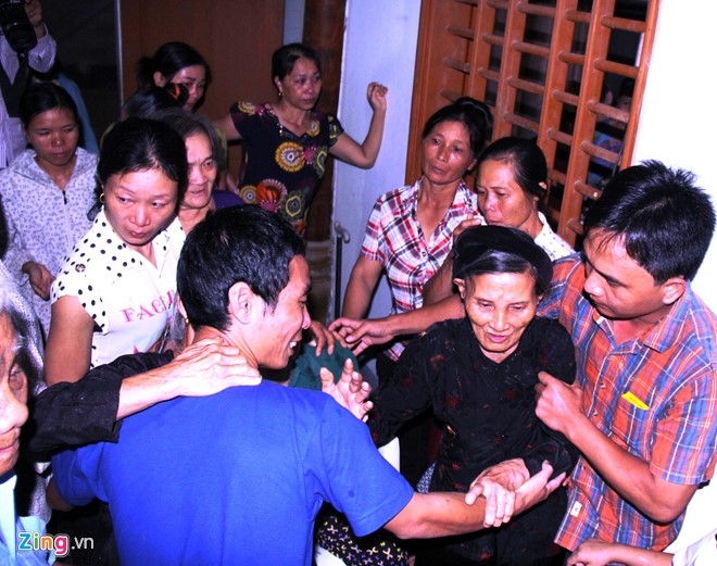Nuoc mat doan vien sau 1.500 ngay bi cuop bien bat giu hinh anh 5