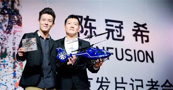 tran-quan-hy-ong-hoang-thac-loan-cua-lang-giai-tri-hong-kong-6