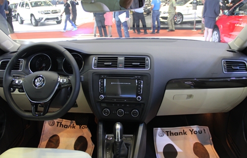 volkswagen-jetta-doi-thu-moi-cua-toyota-altis-tai-viet-nam-page-2-4