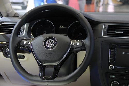 volkswagen-jetta-doi-thu-moi-cua-toyota-altis-tai-viet-nam-page-2-5