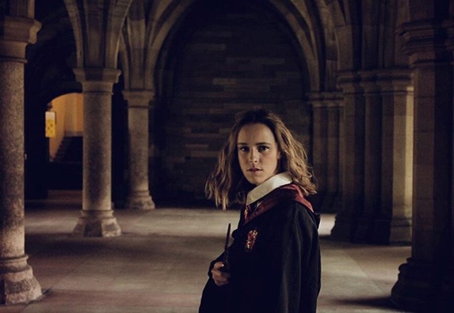 Co gai noi tieng vi giong nu dien vien nguoi Anh Emma Watson hinh anh 3