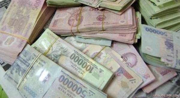 Image result for Người phụ nữ hoang báo bị cướp nửa tỷ ở Sài Gòn