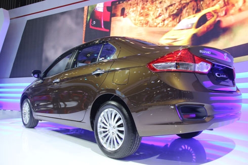 suzuki-ciaz-gia-580-trieu-canh-tranh-toyota-vios-tai-viet-nam-3