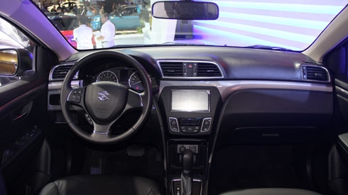 suzuki-ciaz-gia-580-trieu-canh-tranh-toyota-vios-tai-viet-nam