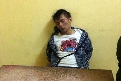 Bo bat cuop cuu con gai 5 tuoi bi ke dao hinh anh 1